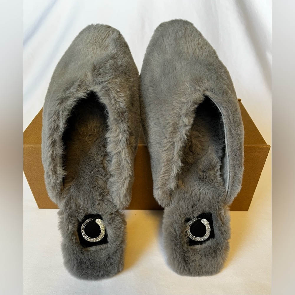 Journee Collection Plush Slippers with Cozy Fleece Lining